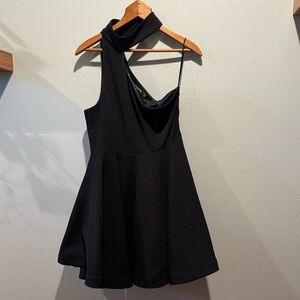 Etiquette Elegant Black One-Shoulder Ribbed Textured Pleated Mini Dress